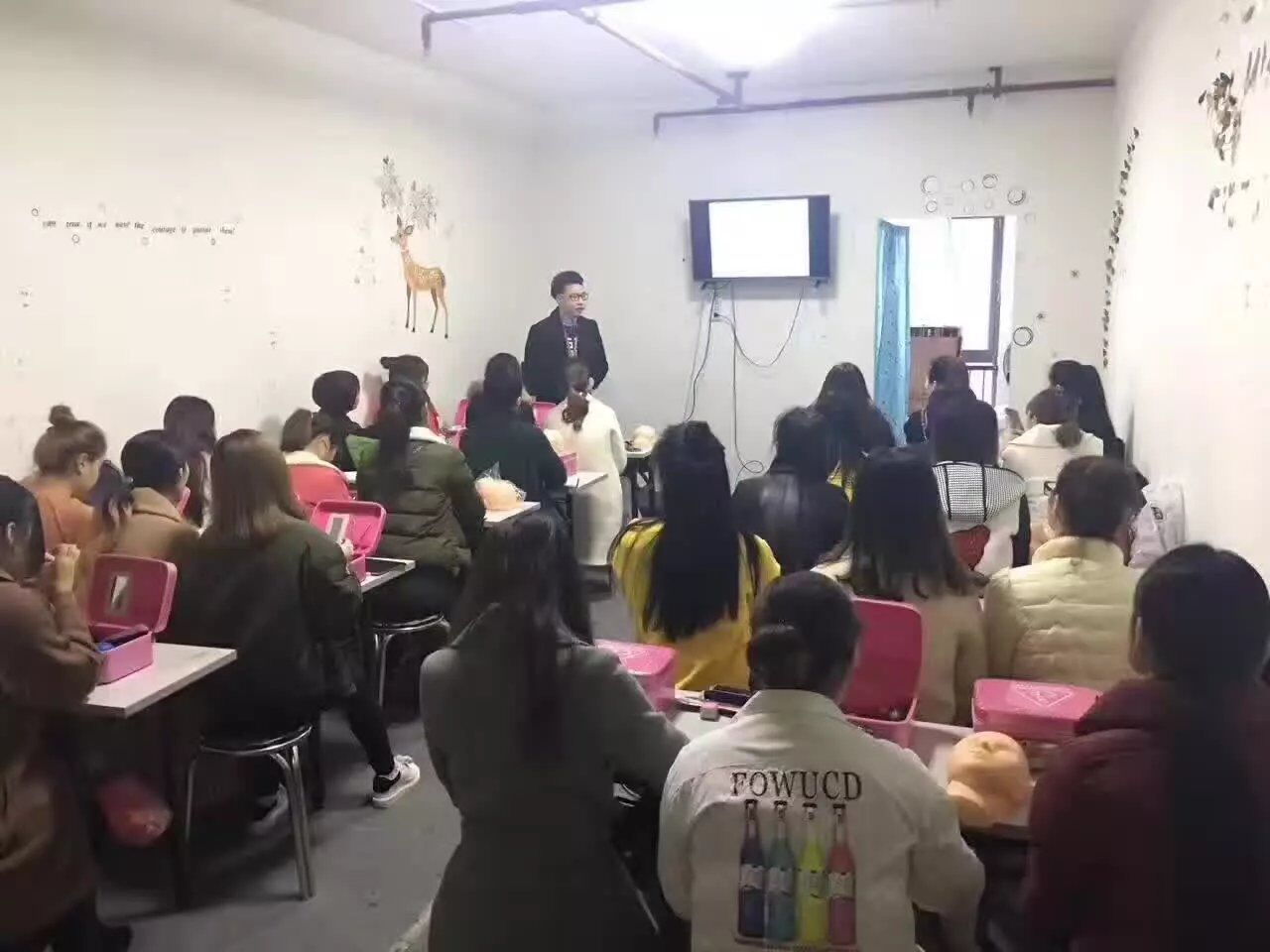 郴州瑞丽化妆学校第2期培训现场