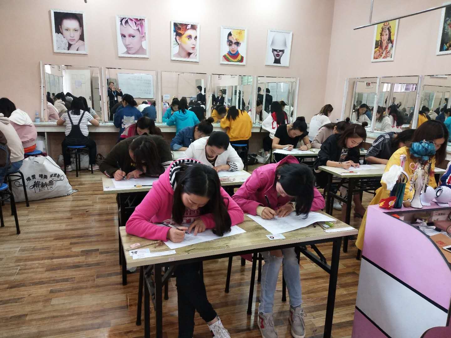 绵阳维纳斯学校第3期培训现场