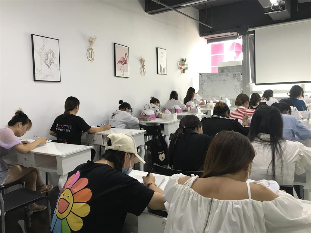 南昌妆典学校第27期培训现场